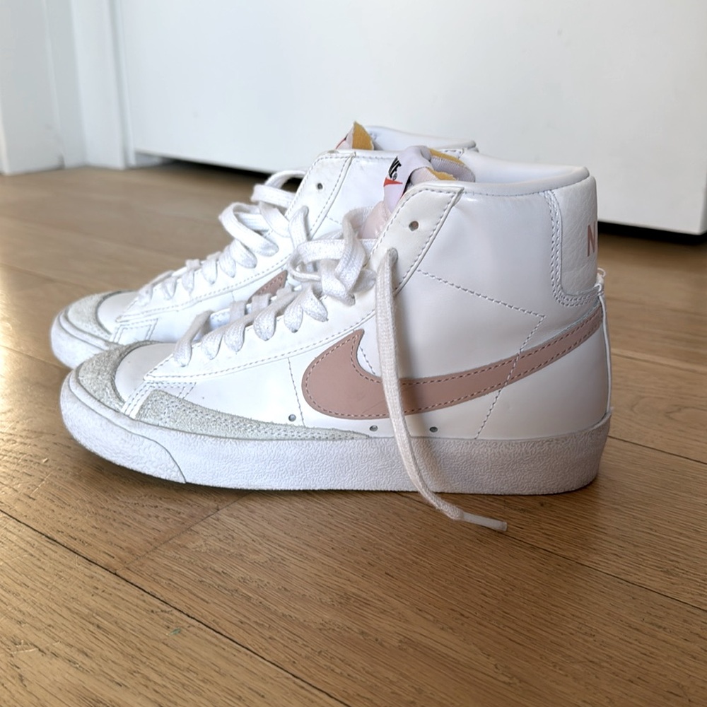Nike Blazer Mid ‘77